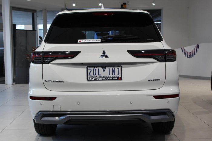 2025 Mitsubishi Outlander Exceed