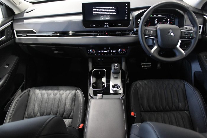 2025 Mitsubishi Outlander Exceed