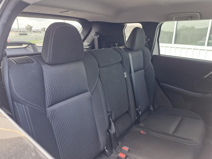 2022 Mitsubishi Outlander LS