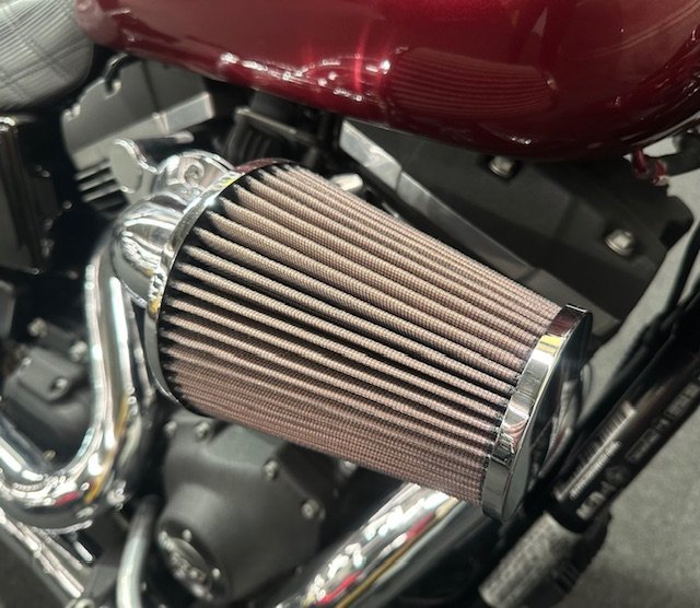 2016 HARLEY-DAVIDSON FXDB STREET BOB Red