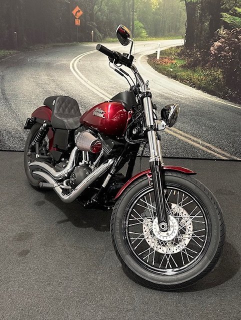 2016 HARLEY-DAVIDSON FXDB STREET BOB Red