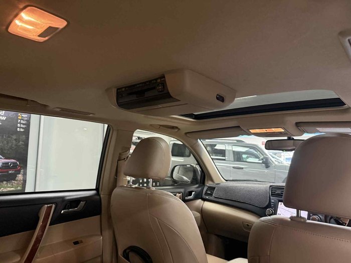 2013 Toyota Kluger Grande GSU40R Dark Furnace