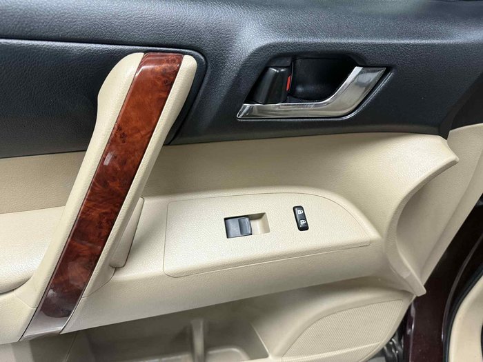 2013 Toyota Kluger Grande GSU40R Dark Furnace