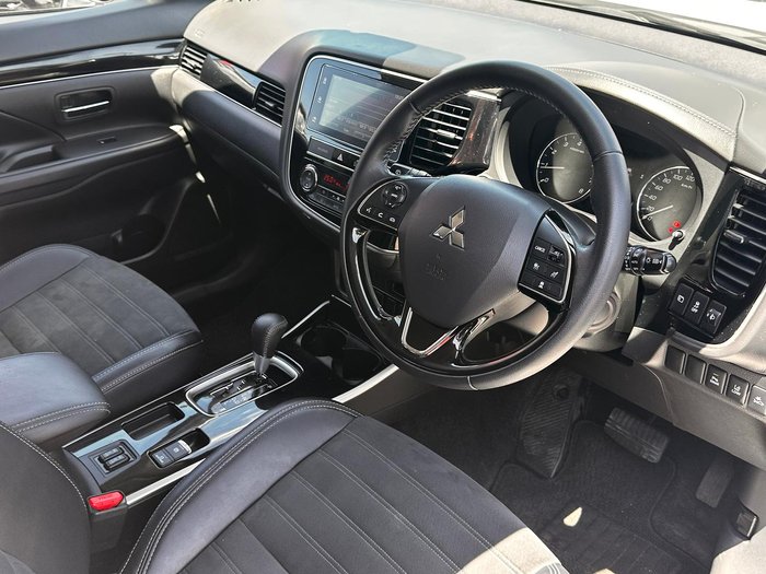 2018 Mitsubishi Outlander LS