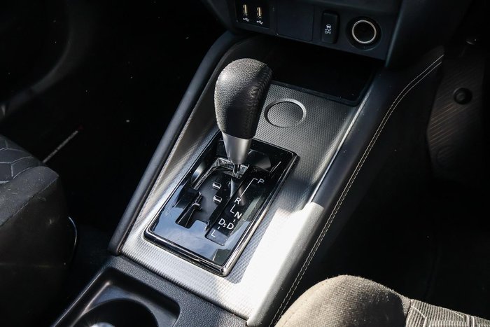 2022 Mitsubishi ASX ES