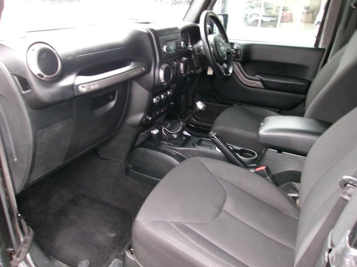 2017 Jeep Wrangler Sport