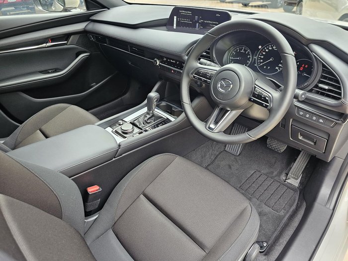 2025 Mazda 3 G20 Evolve