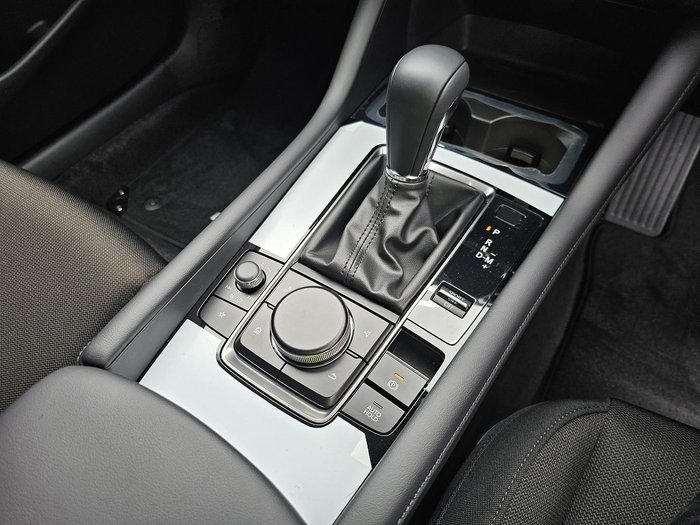 2025 Mazda 3 G20 Evolve