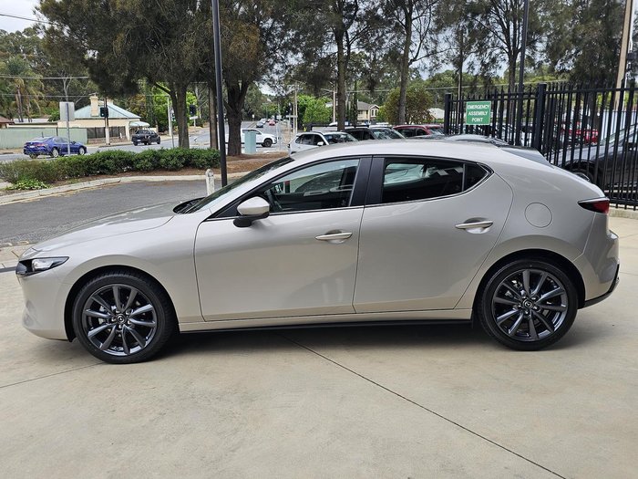 2025 Mazda 3 G20 Evolve