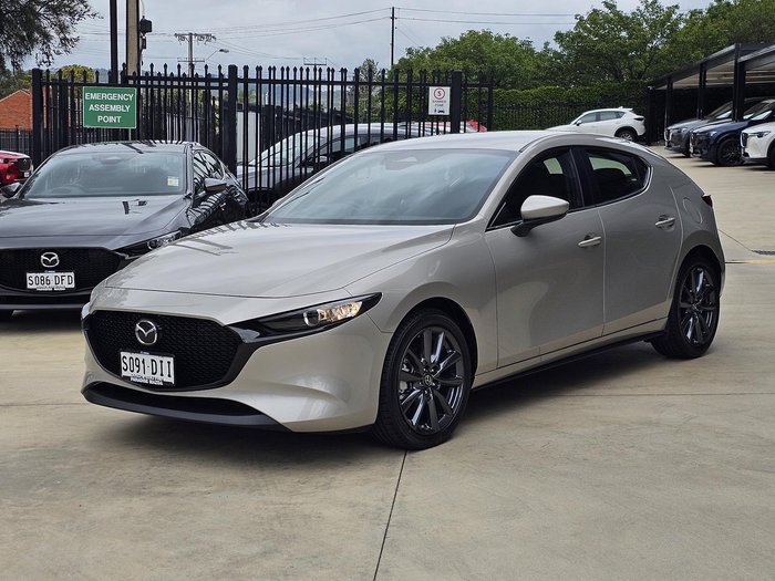 2025 Mazda 3 G20 Evolve