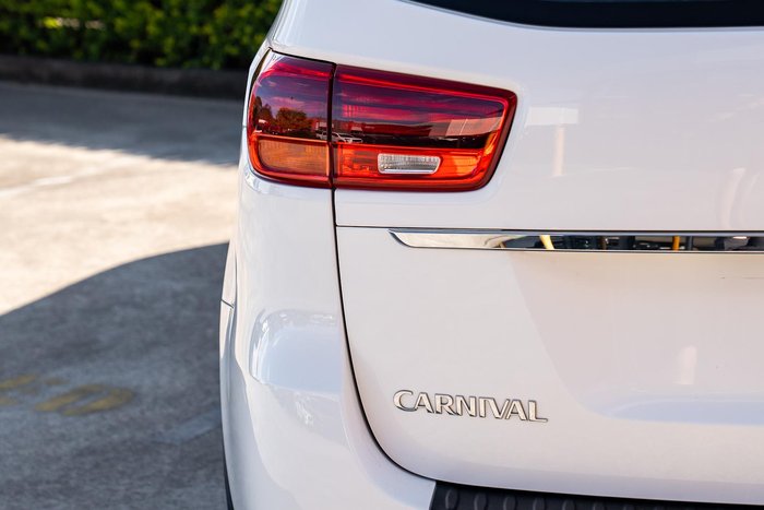 2020 Kia Carnival S YP MY20 Clear White