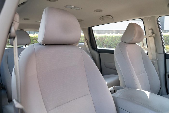 2020 Kia Carnival S YP MY20 Clear White