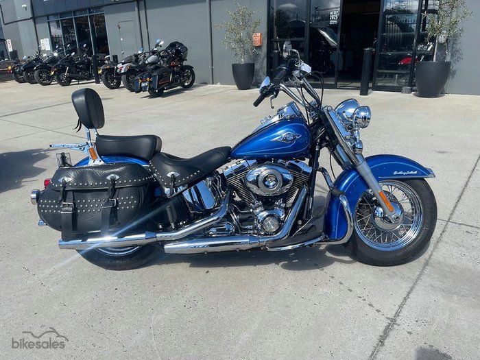 HARLEY-DAVIDSON HERITAGE SOFTAIL CLASSIC 1584 (FLSTC) ROAD SOFTAIL BLUE