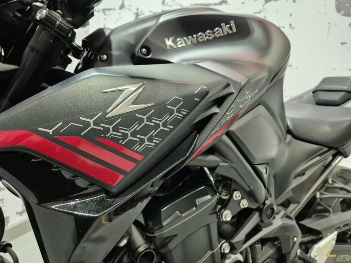 2020 Kawasaki Z900 (ZR900F) Z Black