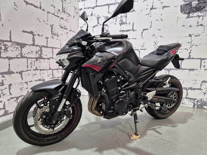 2020 Kawasaki Z900 (ZR900F) Z Black