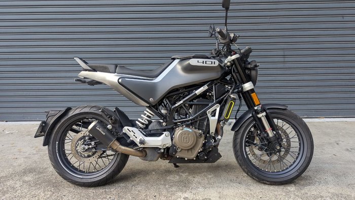 2021 HUSQVARNA SVARTPILEN 401 BLACK/SILVER