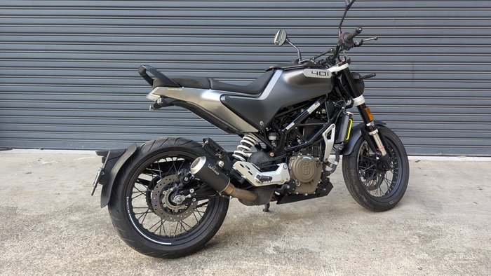 2021 HUSQVARNA SVARTPILEN 401 BLACK/SILVER