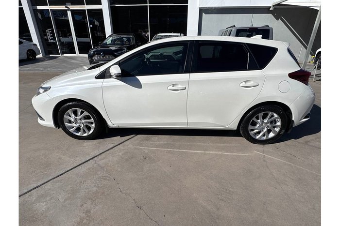 2015 Toyota Corolla Ascent Sport