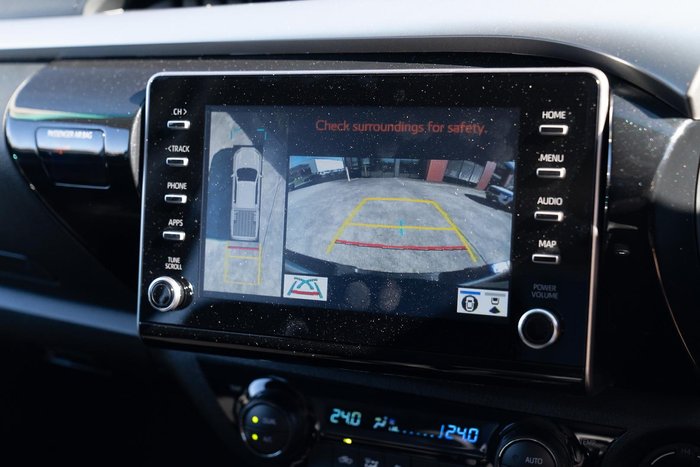 2025 Toyota Hilux SR5 48V GUN126R 4X4 Dual Range Frosted White
