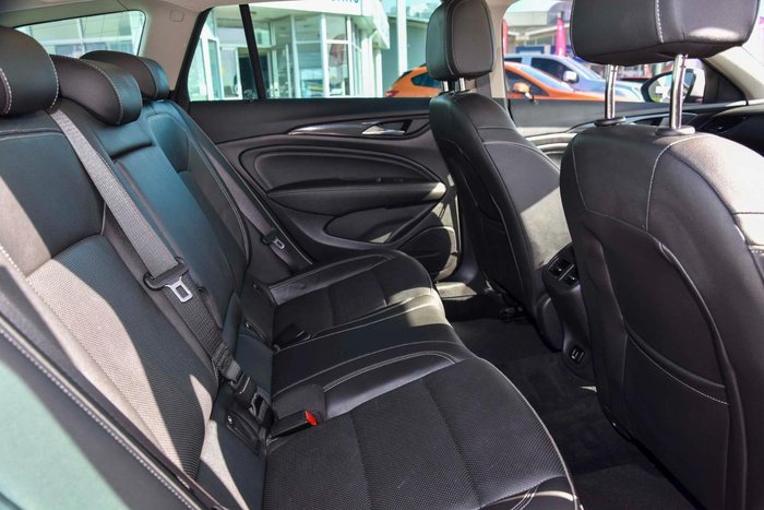 2018 Holden Calais V ZB MY18 AWD WHITE