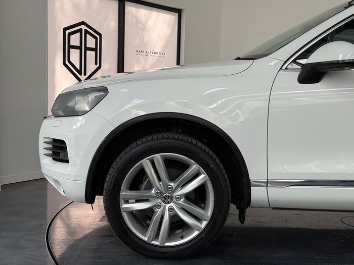 2013 Volkswagen Touareg V6 TDI 7P MY14 Four Wheel Drive Pure White