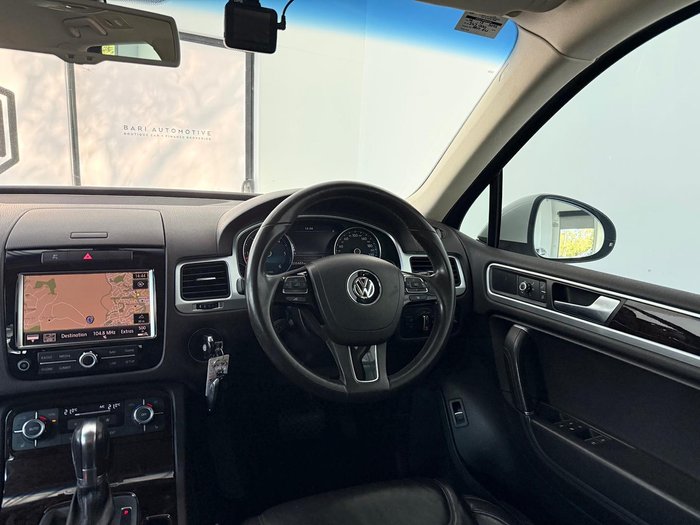 2013 Volkswagen Touareg V6 TDI 7P MY14 Four Wheel Drive Pure White