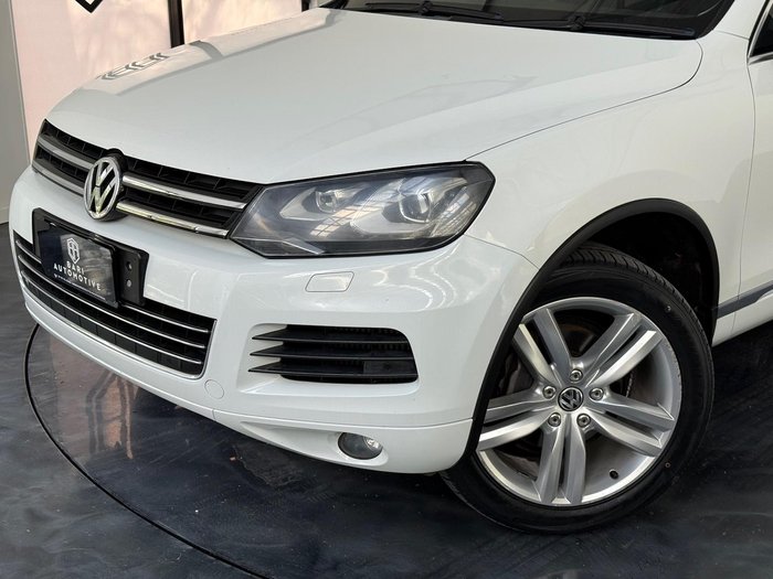2013 Volkswagen Touareg V6 TDI 7P MY14 Four Wheel Drive Pure White