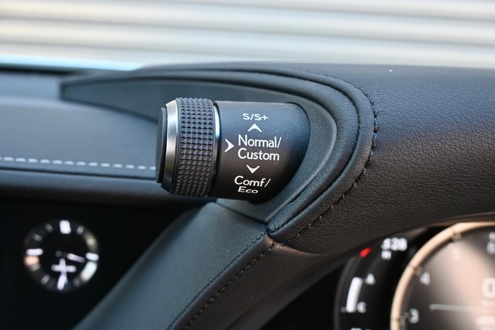 2020 Lexus LS 500 F Sport VXFA50R White Nova