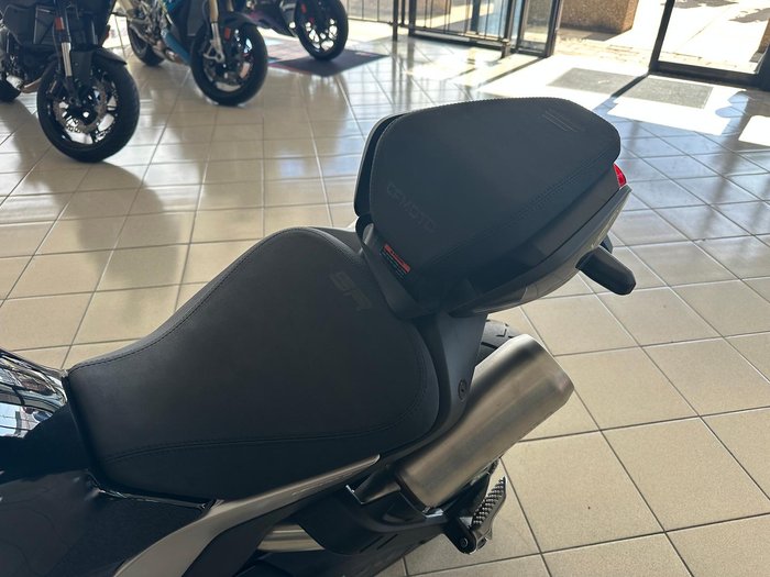 2025 CFMOTO 500 SR Voom SR Blue