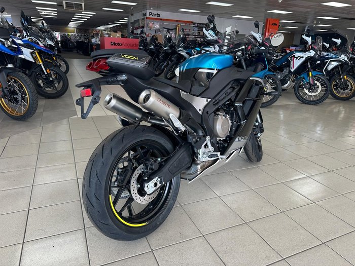 2025 CFMOTO 500 SR Voom SR Blue