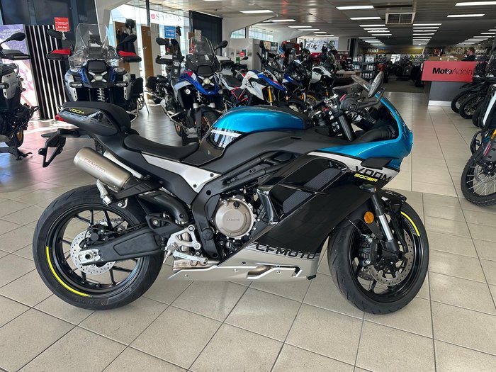 2025 CFMOTO 500 SR Voom SR Blue