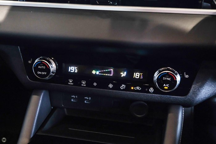 2025 Mitsubishi Outlander Aspire