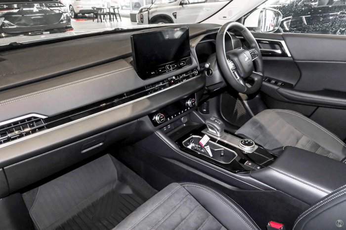 2025 Mitsubishi Outlander Aspire