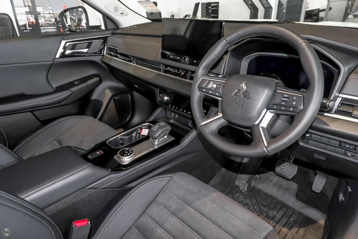 2025 Mitsubishi Outlander Aspire