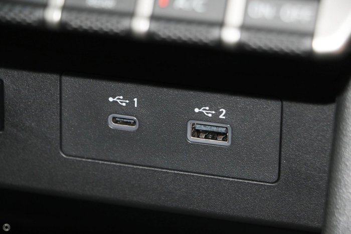 2025 Mitsubishi Triton GLX+