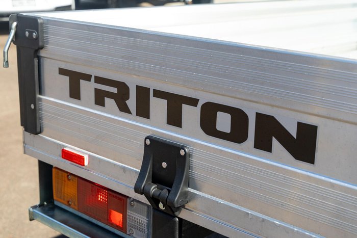 2025 Mitsubishi Triton GLX