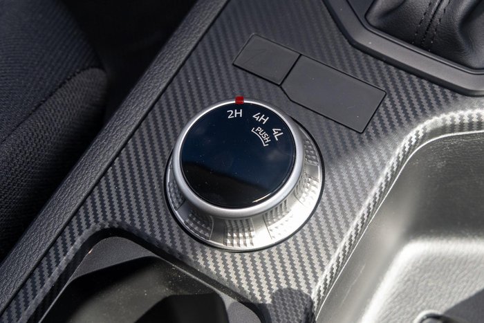 2025 Mitsubishi Triton GLX