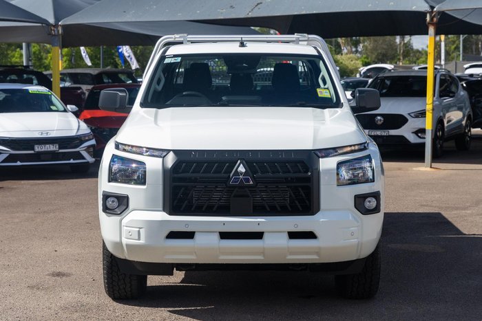 2025 Mitsubishi Triton GLX