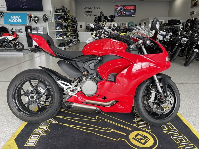2020 DUCATI PANIGALE V2 RED