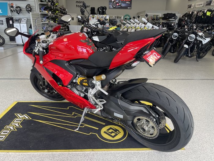 2020 DUCATI PANIGALE V2 RED