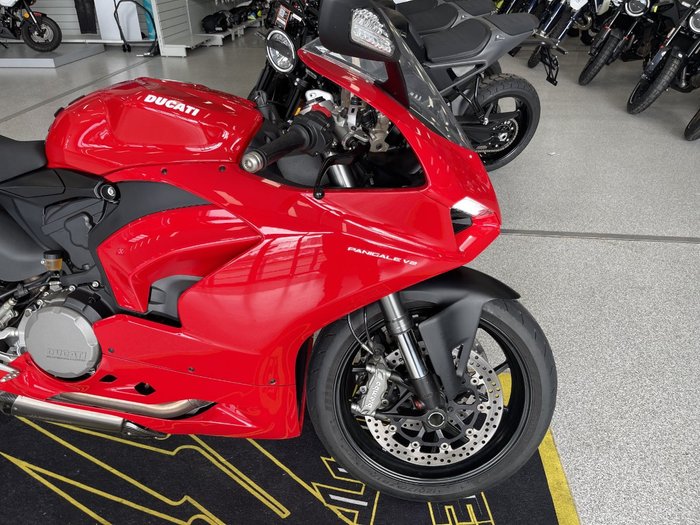 2020 DUCATI PANIGALE V2 RED