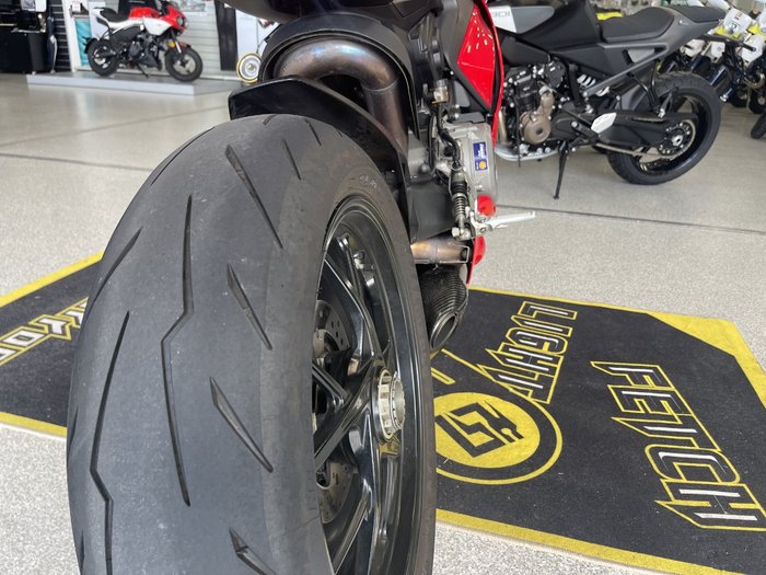 2020 DUCATI PANIGALE V2 RED