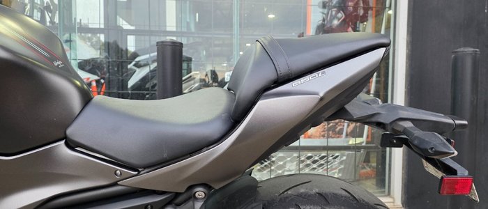 2021 Kawasaki NINJA 650L (LAMS) GREY