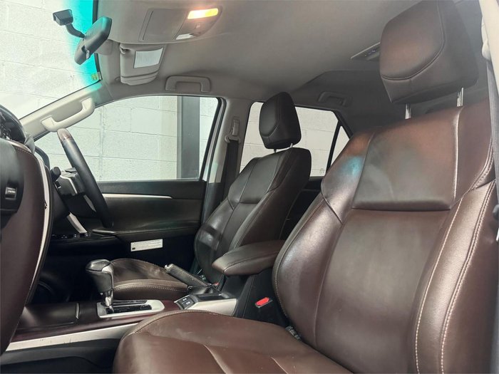 2016 Toyota Fortuner Crusade GUN156R 4X4 Dual Range Glacier White