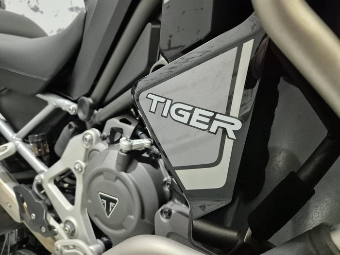 2023 Triumph Tiger 1200 Rally Explorer Tiger Black