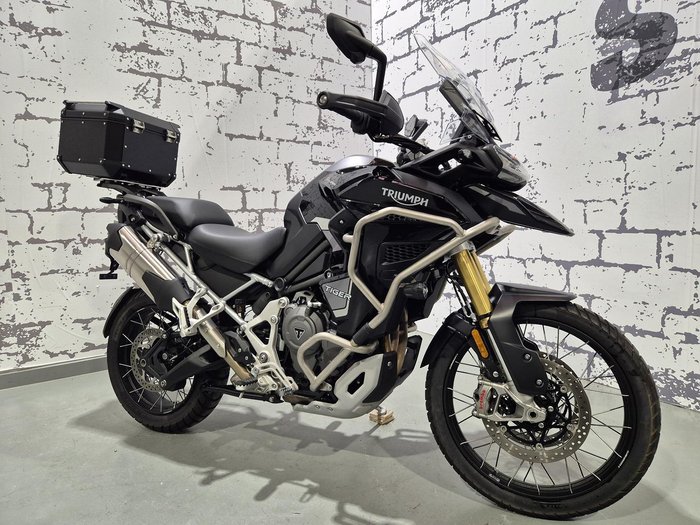 2023 Triumph Tiger 1200 Rally Explorer Tiger Black
