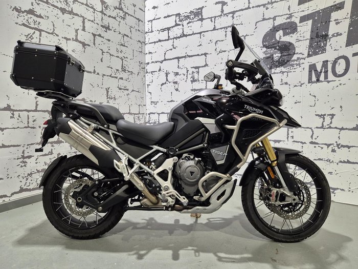 2023 Triumph Tiger 1200 Rally Explorer Tiger Black