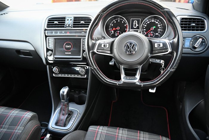 2017 Volkswagen Polo GTI
