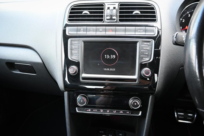 2017 Volkswagen Polo GTI