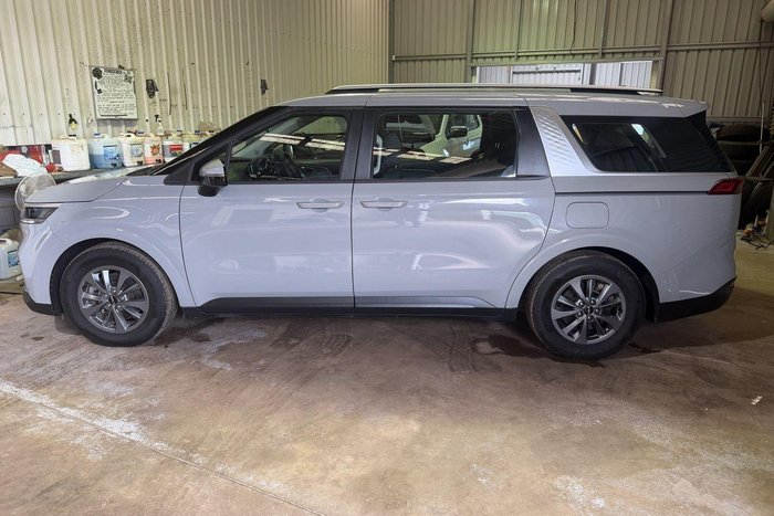 2022 Kia Carnival S